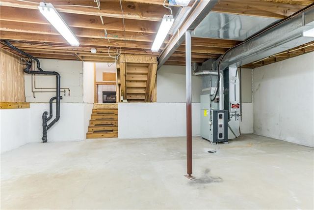 21475 W 181st Terrace, Olathe, KS 66062