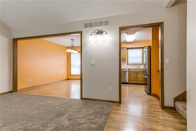21475 W 181st Terrace, Olathe, KS 66062