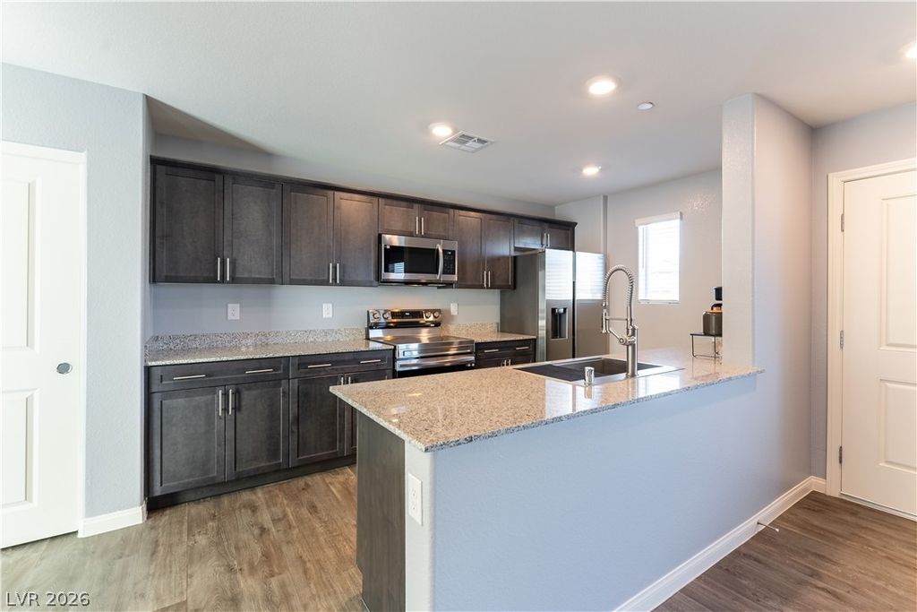 6911 Orange Horizon Street, North Las Vegas, NV 89086 — photo 4