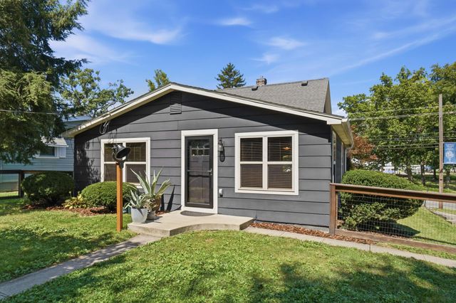 243 Pennsylvania Avenue, Delaware, OH 43015