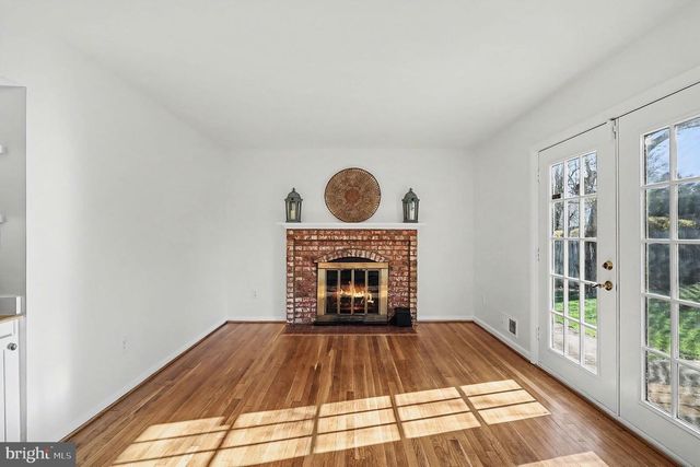 14921 BAUER DR, Rockville, MD 20853