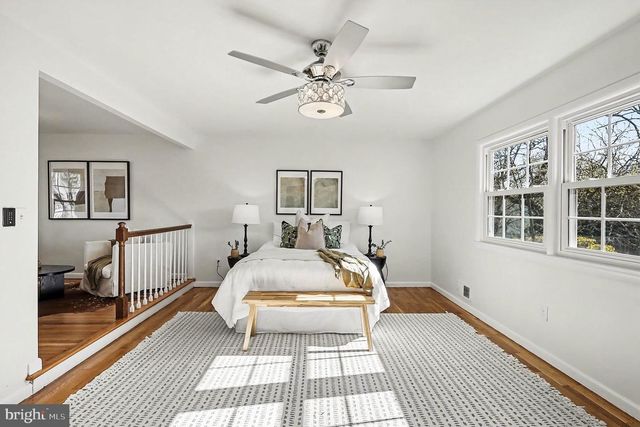 14921 BAUER DR, Rockville, MD 20853