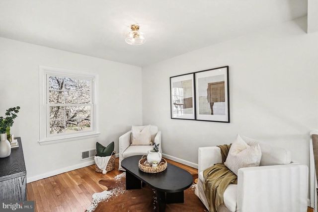 14921 BAUER DR, Rockville, MD 20853