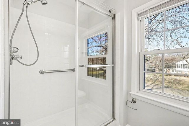 14921 BAUER DR, Rockville, MD 20853