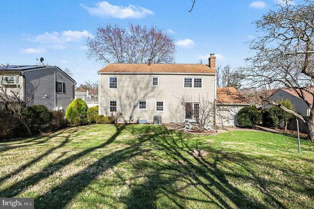 14921 BAUER DR, Rockville, MD 20853