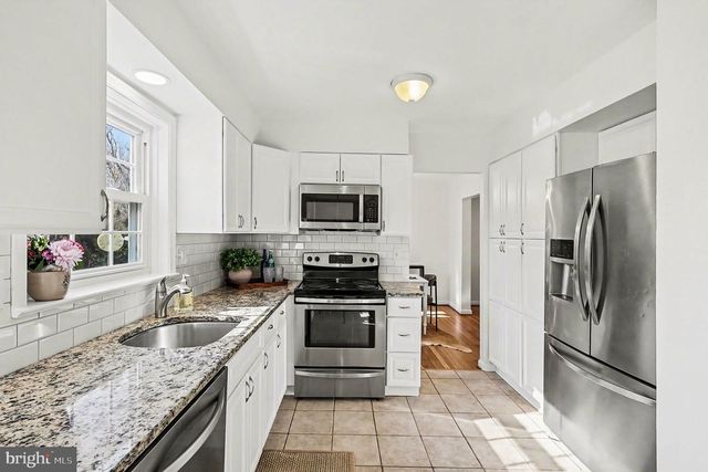 14921 BAUER DR, Rockville, MD 20853