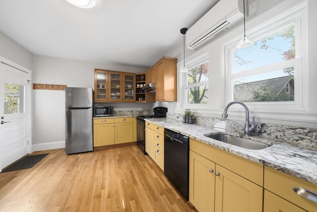 45 Sunset Rd, Arlington, MA 02474