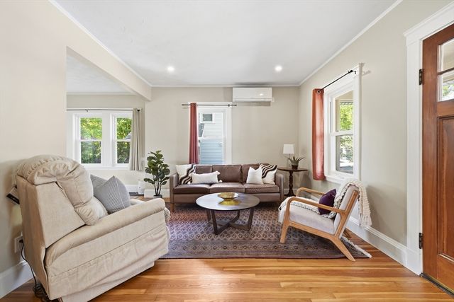 45 Sunset Rd, Arlington, MA 02474
