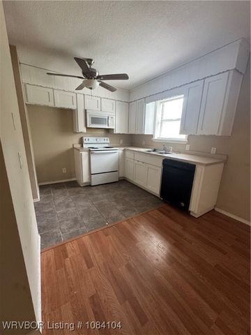 1204 N Davis Street, Lavaca, AR 72941