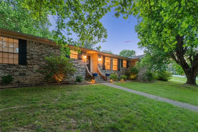 1104 Maria Drive, Harrison, AR 72601