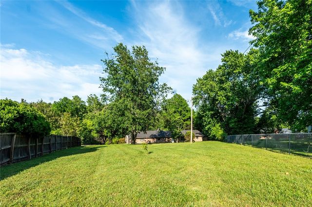 1104 Maria Drive, Harrison, AR 72601