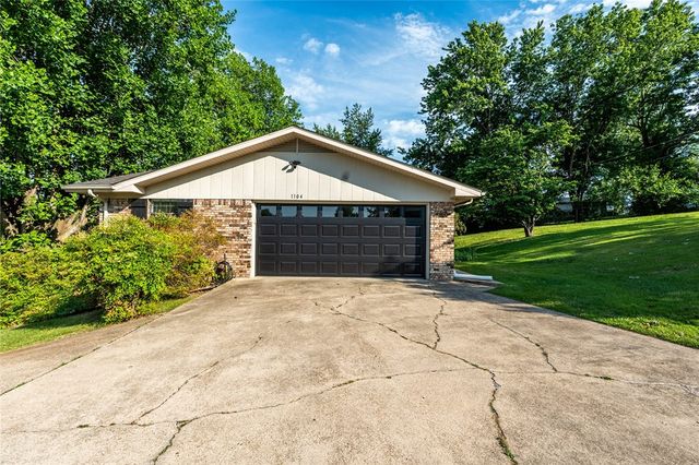 1104 Maria Drive, Harrison, AR 72601
