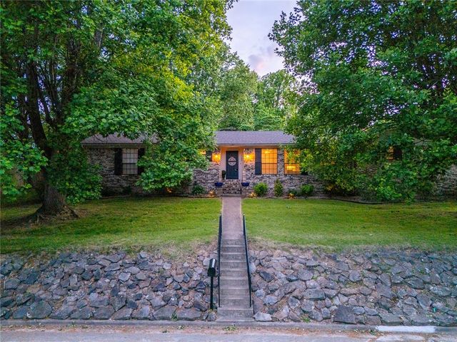 1104 Maria Drive, Harrison, AR 72601