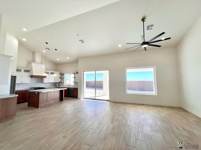 11439 E 42 St, Yuma, AZ 85367