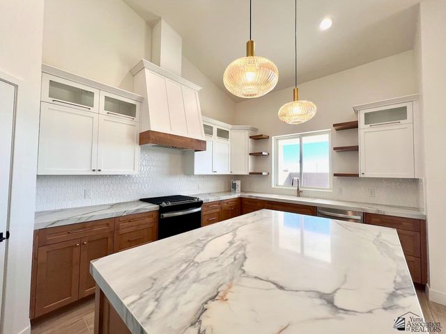 11439 E 42 St, Yuma, AZ 85367