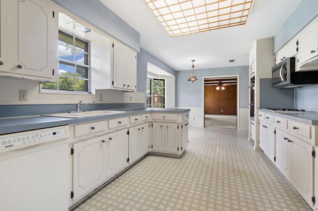830 Layne Drive, Denison, TX 75020
