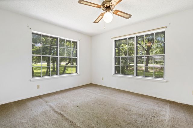 830 Layne Drive, Denison, TX 75020