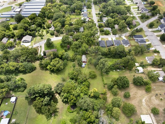 830 Layne Drive, Denison, TX 75020