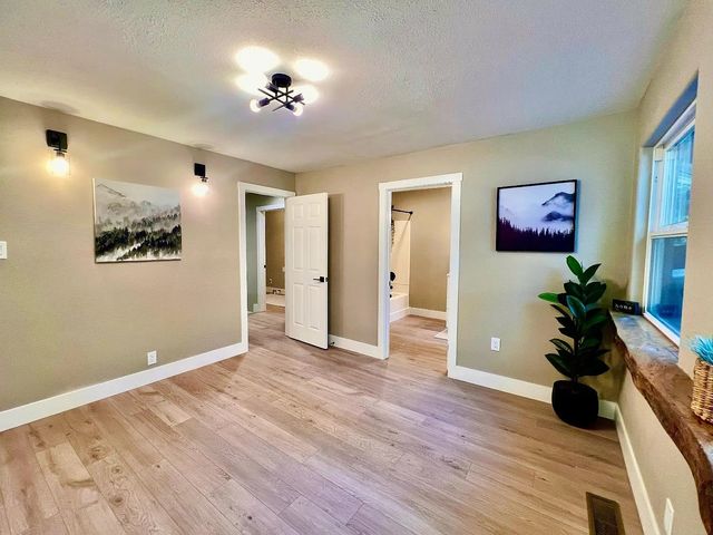 8682 N Dolly Varden Avenue, Kings Beach, CA 96143