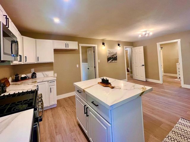 8682 N Dolly Varden Avenue, Kings Beach, CA 96143