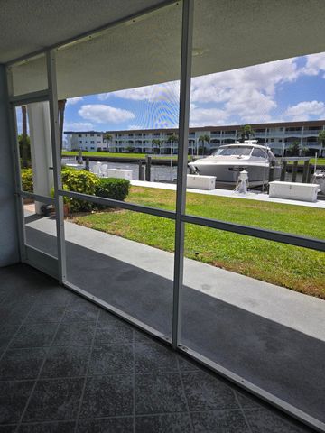 104 Paradise Harbour Boulevard 114, North Palm Beach, FL 33408