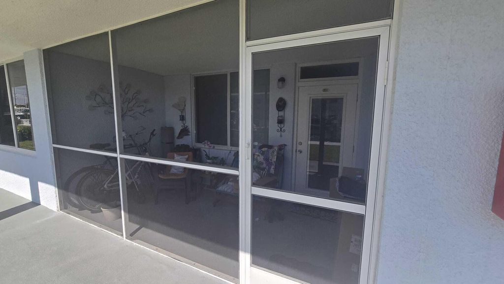 104 Paradise Harbour Boulevard 114, North Palm Beach, FL 33408