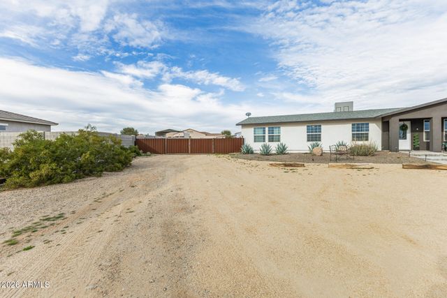 16732 W White Wing Road, Surprise, AZ 85387