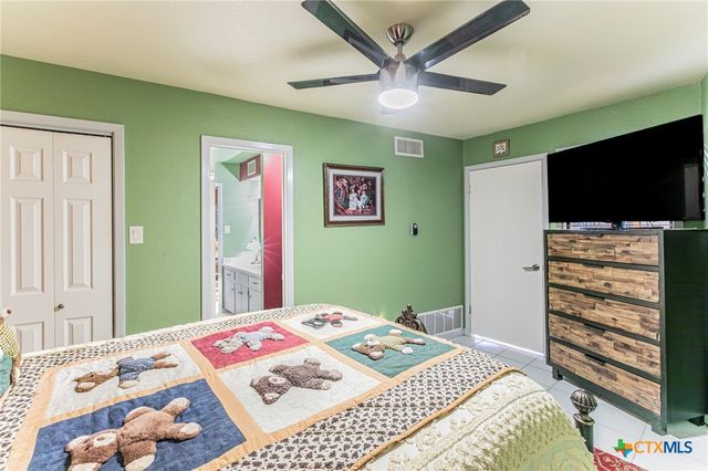 2806 Creek Side Drive, Temple, TX 76502