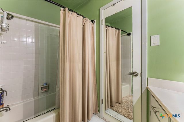 2806 Creek Side Drive, Temple, TX 76502