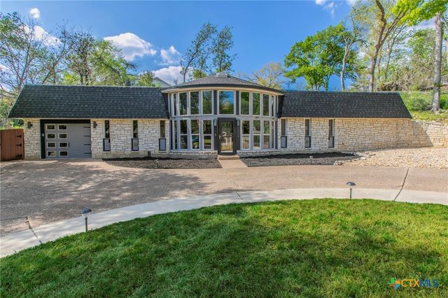 2806 Creek Side Drive, Temple, TX 76502