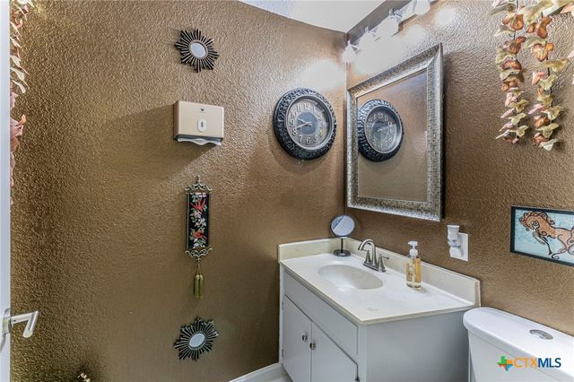 2806 Creek Side Drive, Temple, TX 76502