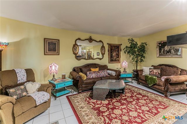 2806 Creek Side Drive, Temple, TX 76502