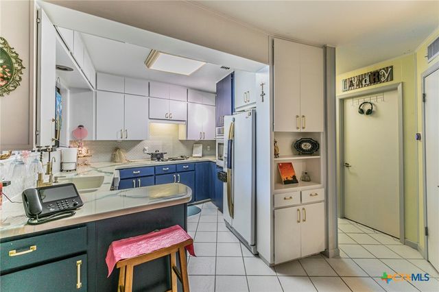 2806 Creek Side Drive, Temple, TX 76502