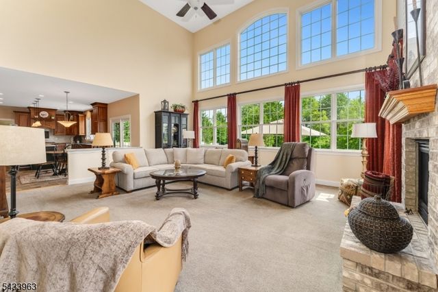 20 Balmoral Drive, Alexandria Twp., NJ 08867