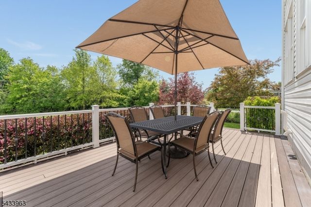20 Balmoral Drive, Alexandria Twp., NJ 08867