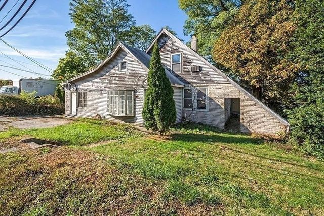 105 Hartford Tpke, Shrewsbury, MA 01545