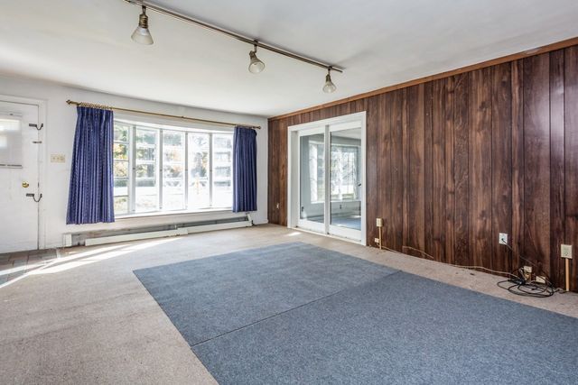 105 Hartford Tpke, Shrewsbury, MA 01545