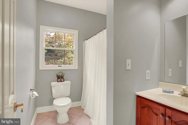 2204 E COVENTRY LN, Enola, PA 17025