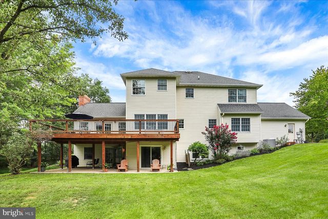 2204 E COVENTRY LN, Enola, PA 17025