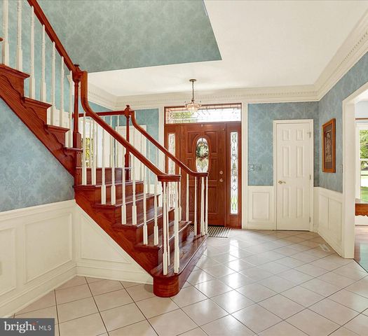 2204 E COVENTRY LN, Enola, PA 17025