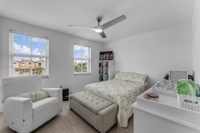 460 NW 86th Place 101, Miami, FL 33126