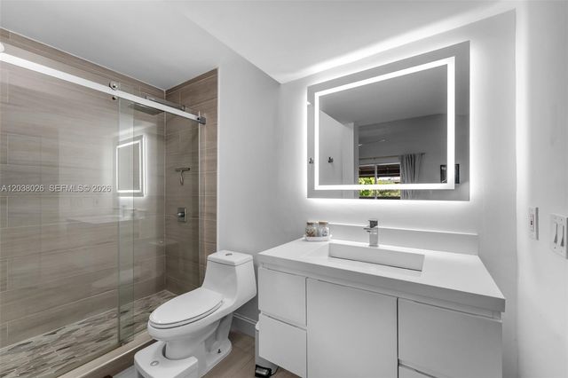 460 NW 86th Place 101, Miami, FL 33126