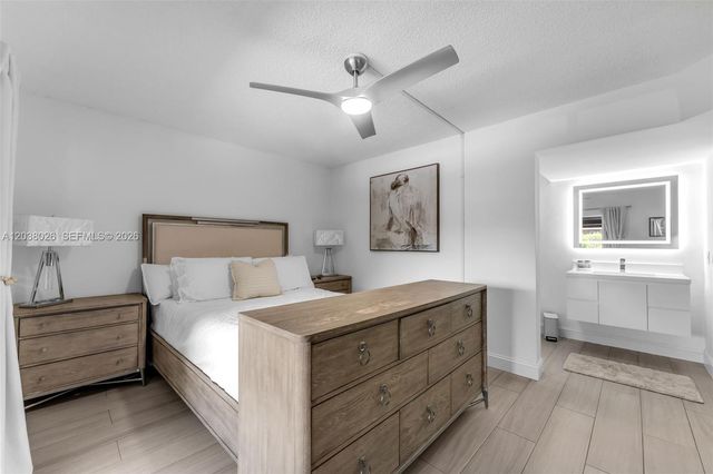 460 NW 86th Place 101, Miami, FL 33126
