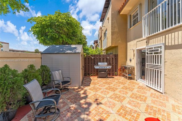460 NW 86th Place 101, Miami, FL 33126