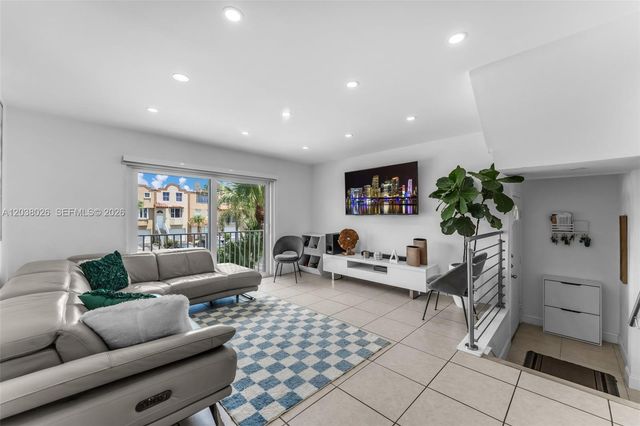 460 NW 86th Place 101, Miami, FL 33126