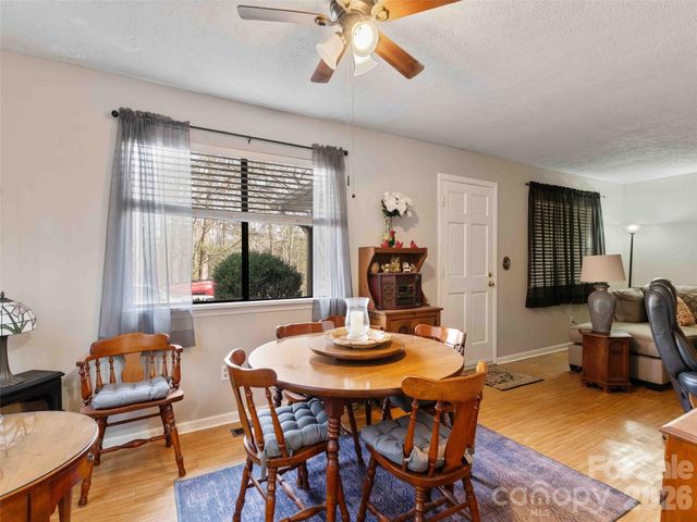 193 Freedom Road, Hendersonville, NC 28792