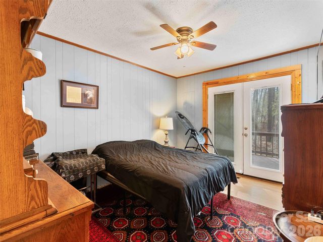 193 Freedom Road, Hendersonville, NC 28792