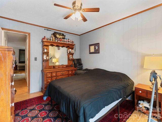 193 Freedom Road, Hendersonville, NC 28792