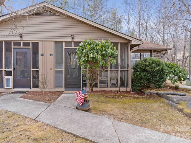 193 Freedom Road, Hendersonville, NC 28792