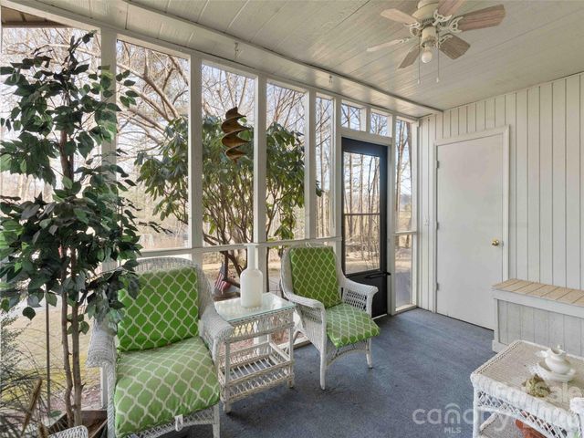 193 Freedom Road, Hendersonville, NC 28792